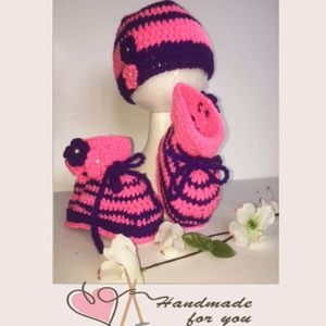 NWT Hand made in Europe - Artisan Baby set 6-9mo